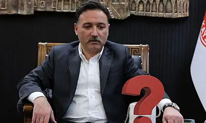 Kayseri Valisi'ne verilen gizemli hediye! 10 yıl sonra açacak