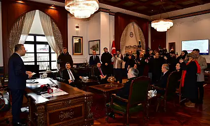 Kayserili Vali yeni görevine başladı! İlk işi bakın ne oldu?