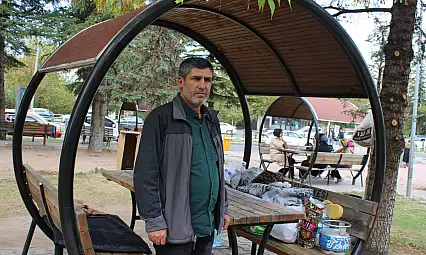 Kızının başından ayrılmayan baba, sosyal medya iddialarını yalanladı