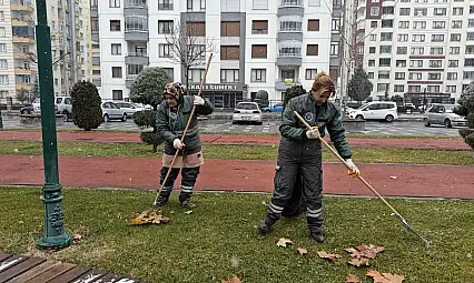 Kocasinan'da parklara kadın eli değiyor