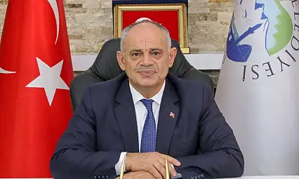 'Kurban Bayramı'nın hanelerimize bereket, gönüllerimize huzur getirmesini temenni ediyorum'