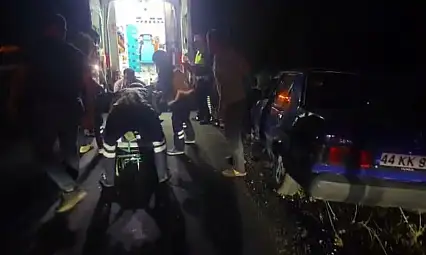 Lastik patladı, otomobil savruldu! 1 kişi yaralandı