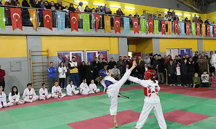 Madalyalar peş peşe geldi