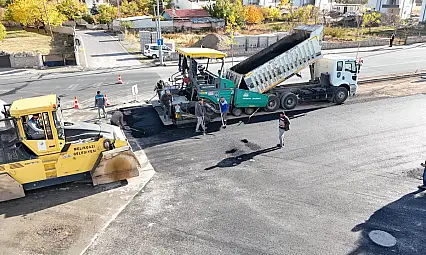 Melikgazi'de yollar yenileniyor