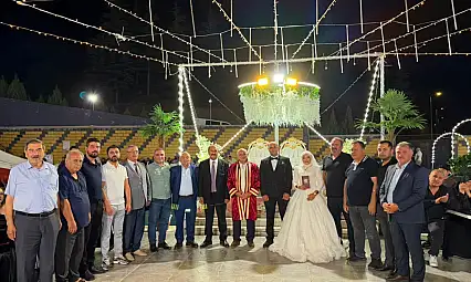 MHP'li eski Başkanın mutlu günü! Protokol bu düğünde buluştu