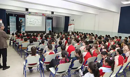 Minikler 'Su Gönüllüsü' oldu