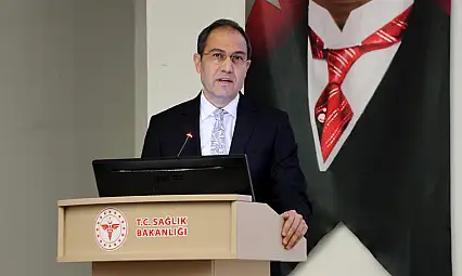 Müdür Erşan'dan dikkat çeken mesaj: Anne sütüyle beslenme bir ülke meselesidir!