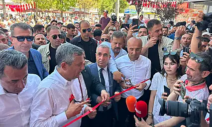 Özgür özel'in katıldığı açılışa akın ettiler! Genç de oradaydı