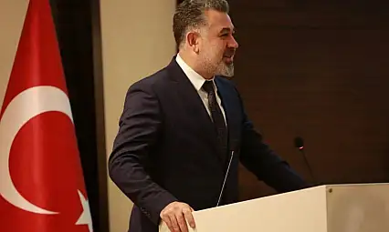 O iş adamından gece yarısı dikkat çeken mesaj: Menfaat için..!
