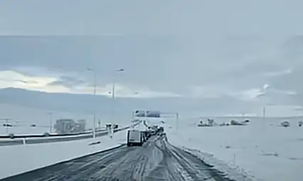 O yollar küçük araçlar ve otobüsler için açıldı