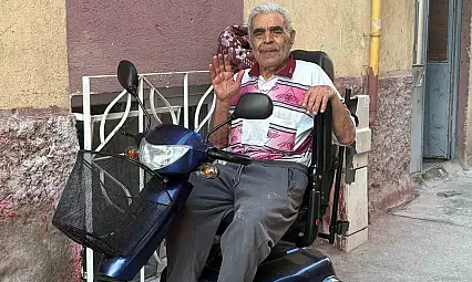 Akülü sandalyesi yanmıştı... Kayseri'de Cemil Özer'e anlamlı destek geldi