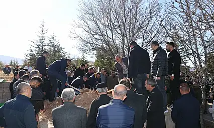 2. sınıf öğrencisi Ahmet Emiralp Polat toprağa verildi