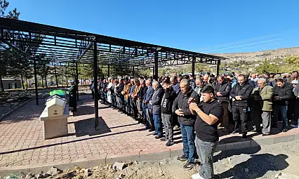 Okuldan eve dönemedi... 14 yaşındaki Buğlem son yolculuğuna uğurlandı