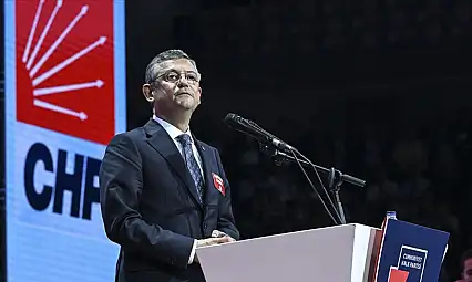 Özgür Özel, 1333 oyla 4. Genel Başkan seçildi