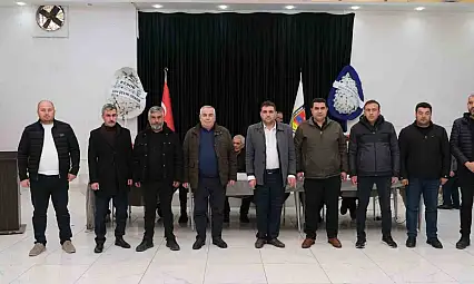 Tek liste ile girildi! Mevcut Başkan yeniden seçildi