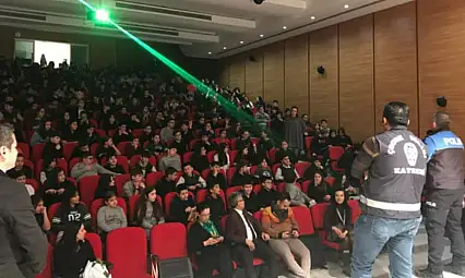 Polisten 1400 öğrenciye önemli eğitim