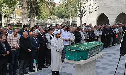 Profesörün annesi Kayseri'de defnedilecek!