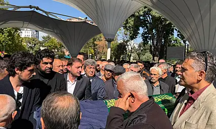 Sadık Kaan son yolculuğuna böyle uğurlandı