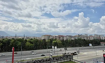 Şemsiyelerinizi kaldırmayın! Meteorolojiden öğleden sonrası için uyarı