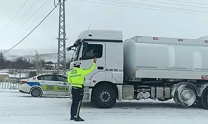 Kayseri-Malatya yolu büyük araçlara kapandı