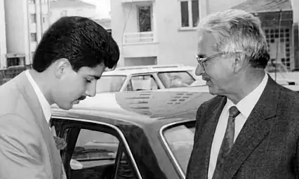 Son yıllarda her taşın altından çıkan Kayserili bu ünlüyü tanıdınız mı?