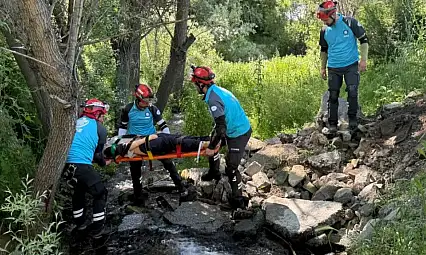 UMKE ekipleri Koramaz Vadisi'nde ter döktü
