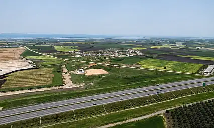 Vakıflar, Havaalimanı yanında ticaret merkezi kiralayacak