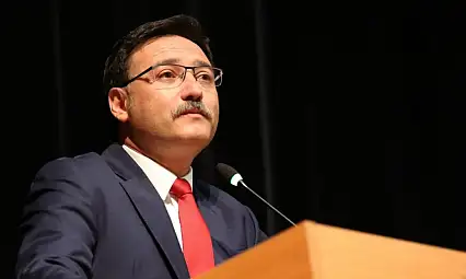 Vali Çiçek: Kahraman gazilerimiz bugünkü nesillere ilham kaynağı olmaktadır