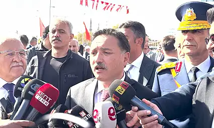 Vali Çiçek'ten dikkat çeken Cumhuriyet mesajı: Cesaret, inanç ve kararlılık