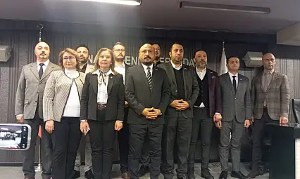 Varol oy birliği ile yeniden aday