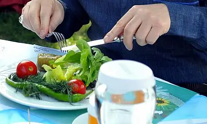 Yaz sıcağında doğru beslenme şart