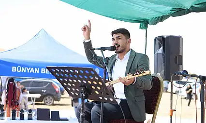 Yılın En İyi Halk Ozanı Kayseri'den…