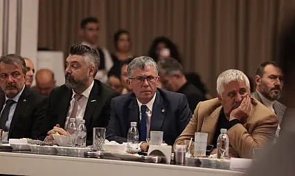 Yönetimde kriz yaşanmıştı! MHP ile Kayseri Ticaret Odası arasında buzlar eridi mi? Dikkat çeken fotoğraf