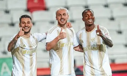 Kayserispor 49 yıl sonra bir ilki başardı