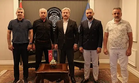 Erciyes 38 FK'da tesis çalışmaları! Başkan'a dikkat çeken ziyaret