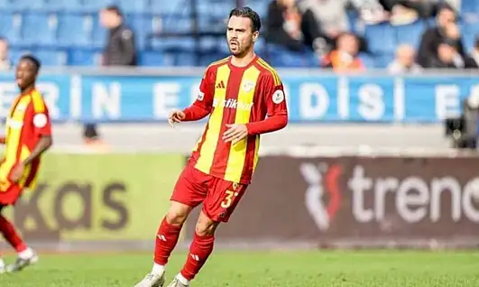Kayserispor'da bir ayrılık daha! Sözleşmesini feshetti