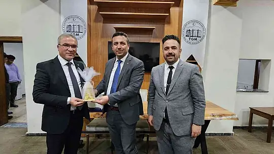 Müdür öğrencilerle sohbet etti...