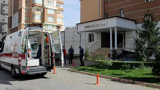 11. kattan düşen kadın hayatını kaybetti