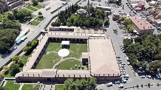 Arasta Çarşısı, turizme kazandırıldı