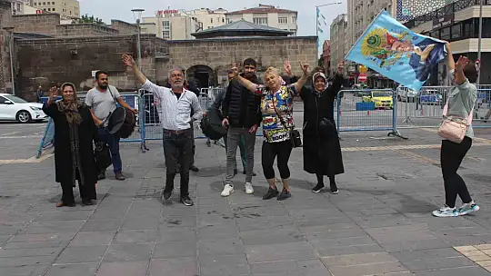 Kayseri'li vatandaş adağını yerine getirdi...