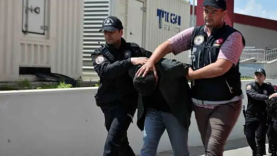 Adana'da torbacılık yaptığı öne sürülen 6 zanlı tutuklandı