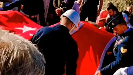 Aygül son yolculuğuna uğurlandı