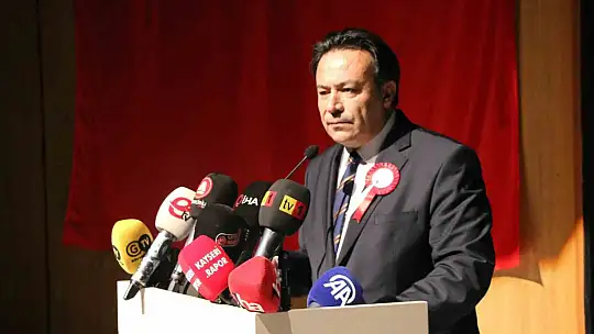 AK Parti Genel Başkanvekili Elitaş Kayseri'de öğretmenler günü etkinliğinde konuştu...