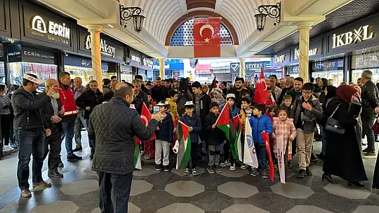 Kayseri'de öğrenciler Filistin için meydana indi