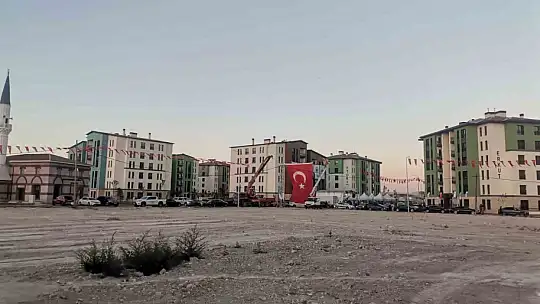 Özhaseki 'Büyük bir bela var karşımızda'