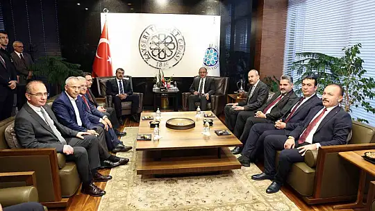 Bakanlar iş insanları ile buluştu