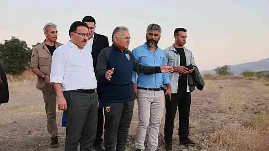 Büyükkılıç, Ali Dağı'nda konuştu: Yürüyerek çıkarım, uçarak inerim!