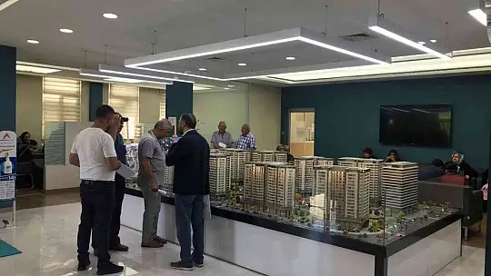 Sahabiye'de metruk binalar yıkılıyor
