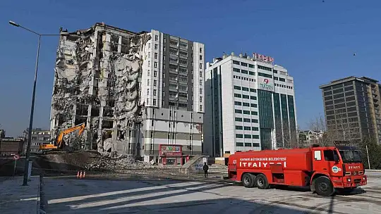 Büyükkılıç: Yıkım işlemini Kayseri Valiliği yapıyor!