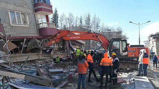 Başkan Büyükkılıç, Bakan Soylu Başkanlığı'nda Deprem Koordinasyon Toplantısı'na katıldı